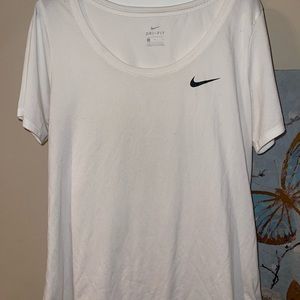 white nike dri fit top size large.